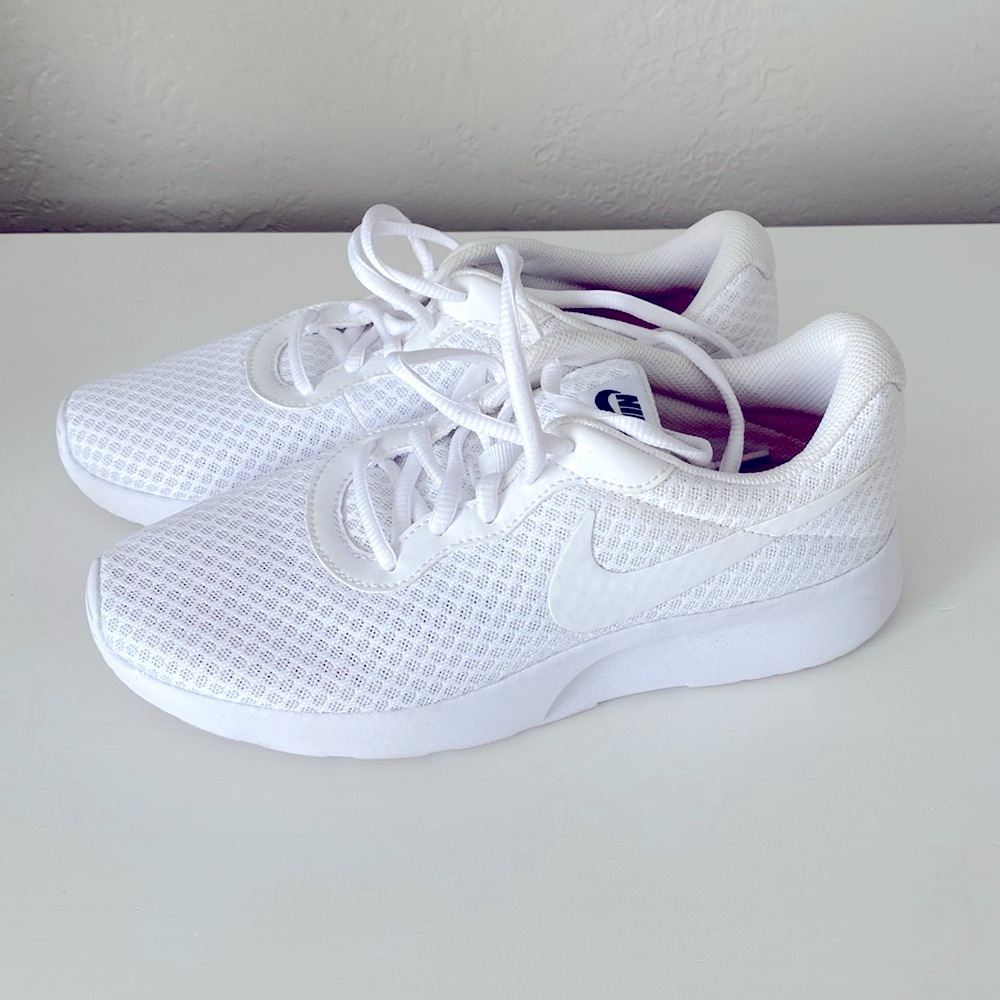 Nike Tajun Women shoes